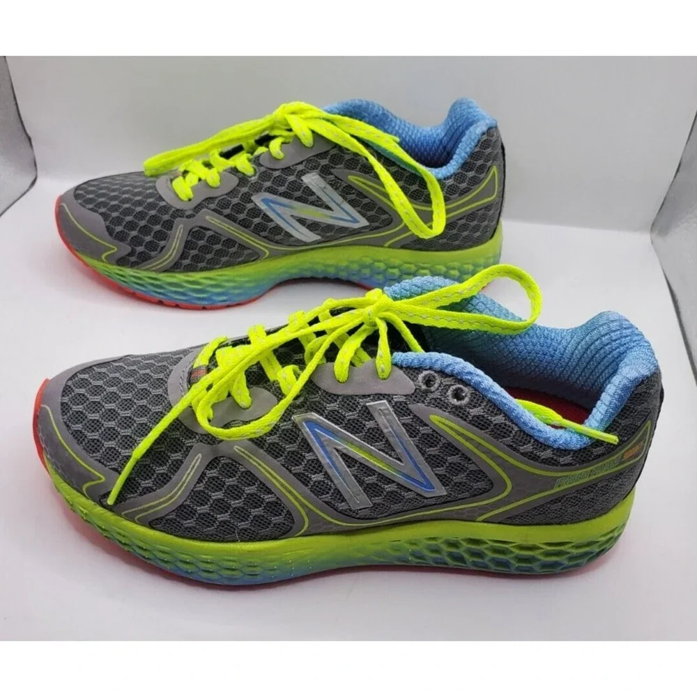 Girls New Balance Running Shoes Size 5.5